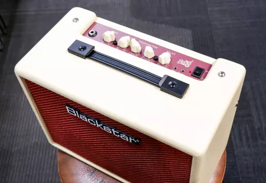 Blackstar Amplification - Debut 15E Practice Amp 2